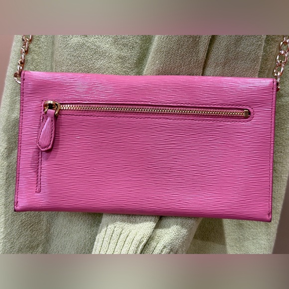 Prada Bubblegum Pink Envelope Clutch w/chain - Picture 3 of 11